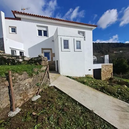 Holiday home Casa Laxas, Recien Reformada Con 5 En Entorno Natural Porto do Son